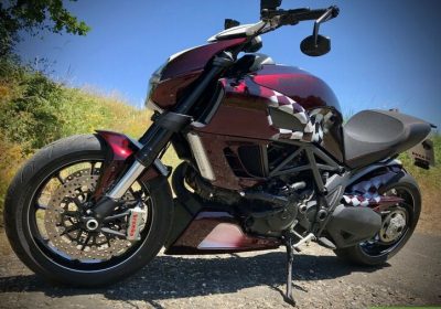 2011-ducati-diavel-154-cv-560458-1