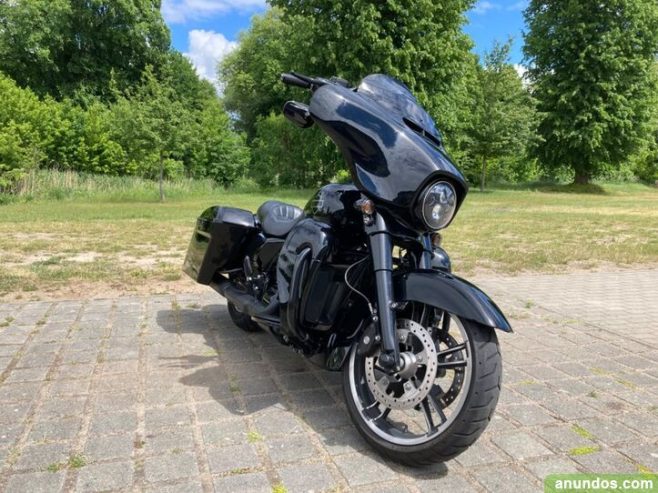 2017 Harley-Davidson Street Glide Special 90 CV