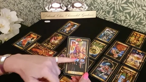 Necesito Que Me Tiren Las Cartas