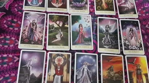 Quiero Que Me Tiren Las Cartas De Tarot