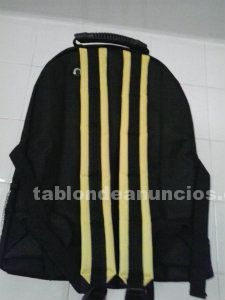 Dos mochilas (nuevas)