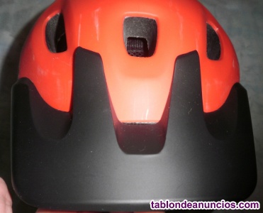 Casco bicicleta / patinete/ scooter. Marca bollinger