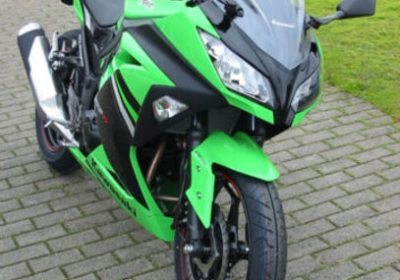 kawasaki-ninja-300-271685-1