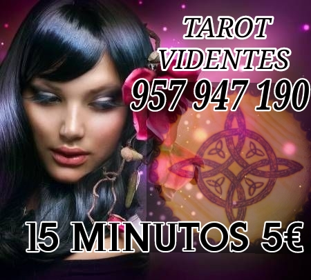 Tarot y videntes económico