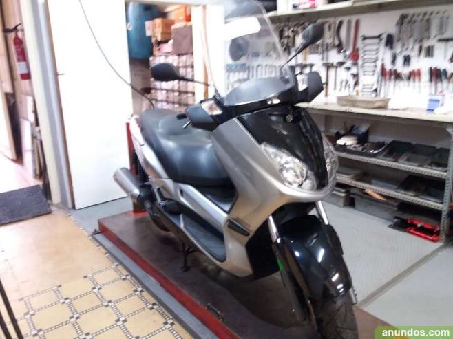 Yamaha Xmax125 (2006) 14500 km