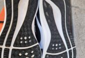 Nike PEGASUS 40. Negras