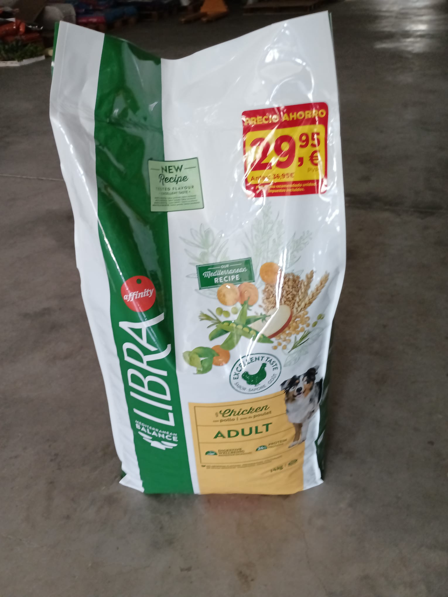 Libra de pollo perro adulto