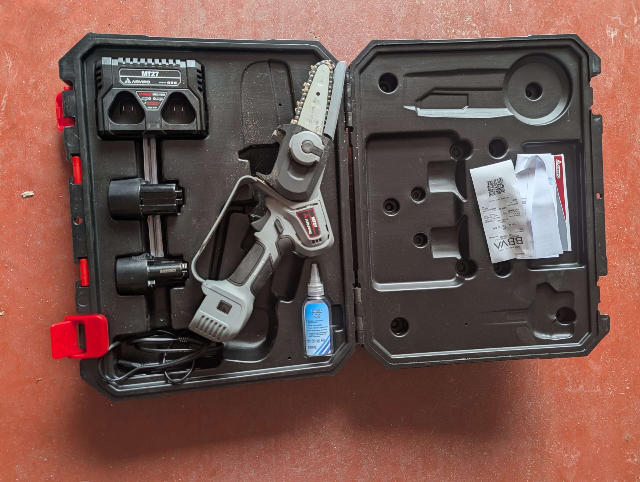 SE VENDE SIERRA PORTATIL DE CADENAS